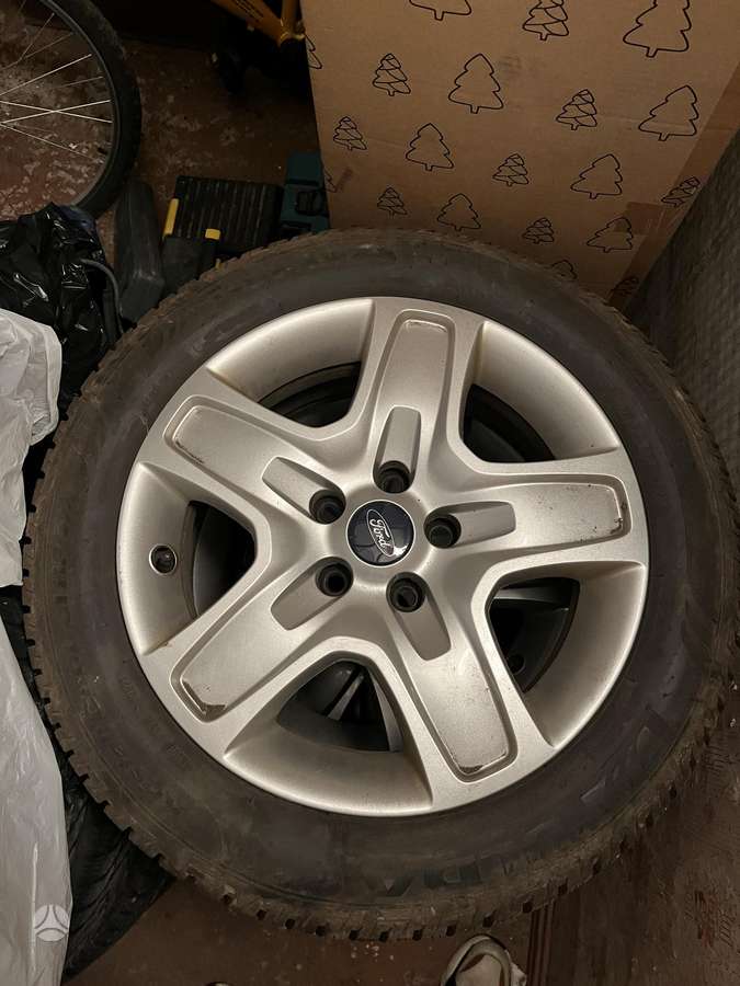 Ford, wheel covers, R16