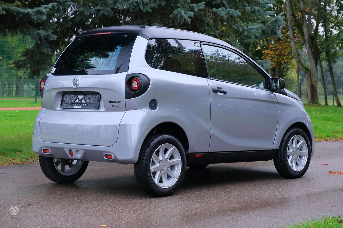 Aixam Crossover, hatchback