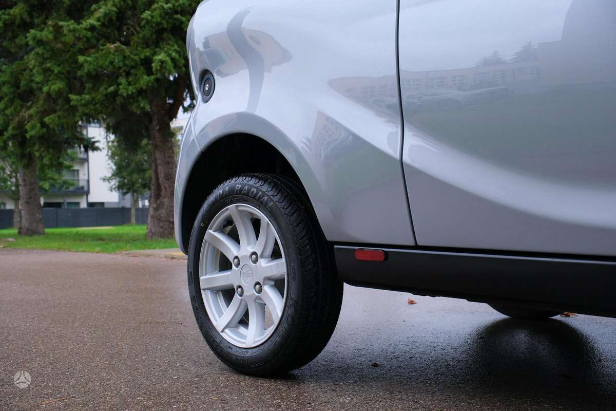 Aixam Crossover, hatchback