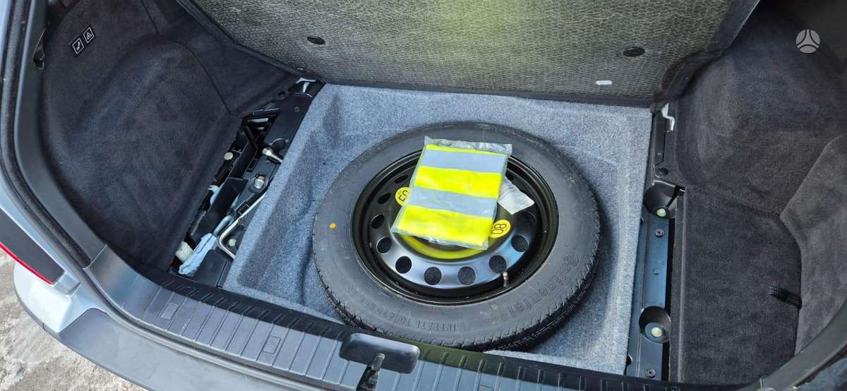 BMW 318 2005 — photo 7
