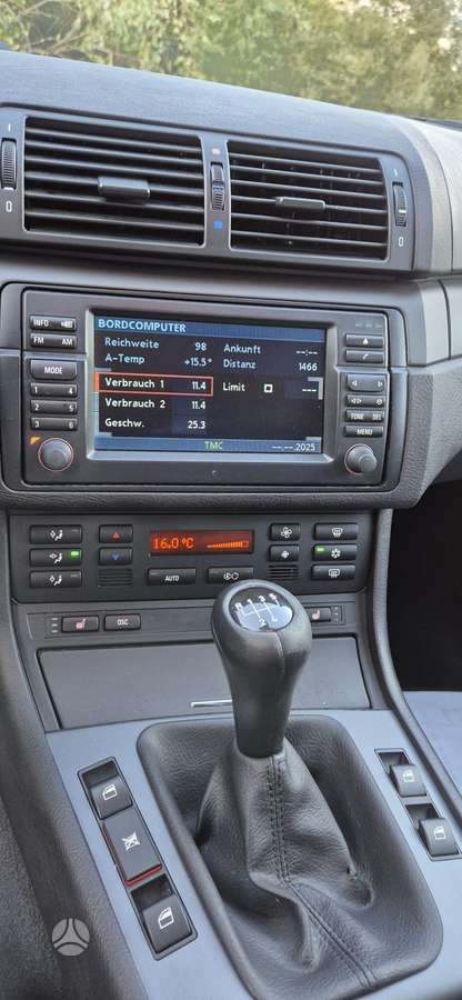 BMW 318 2005 — photo 13