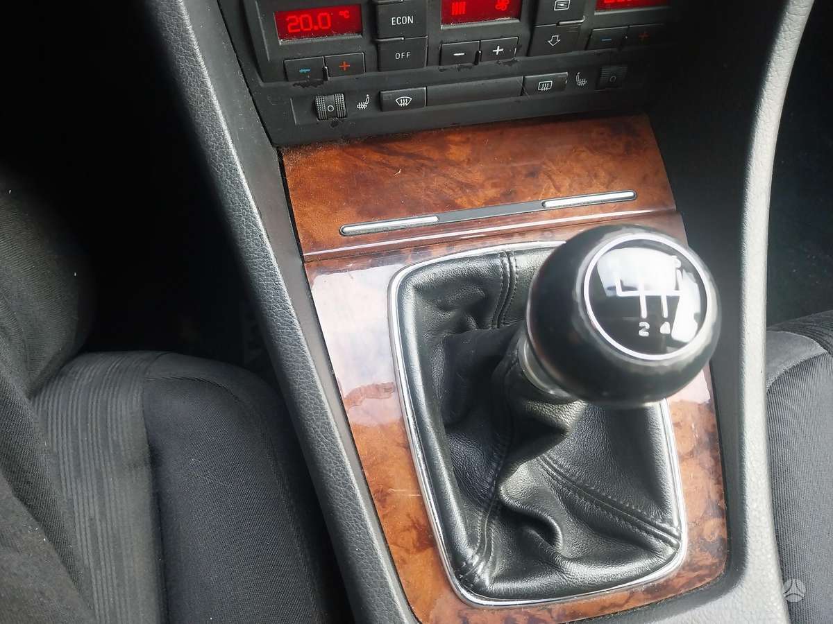Audi A4, 2.0 l., Седан