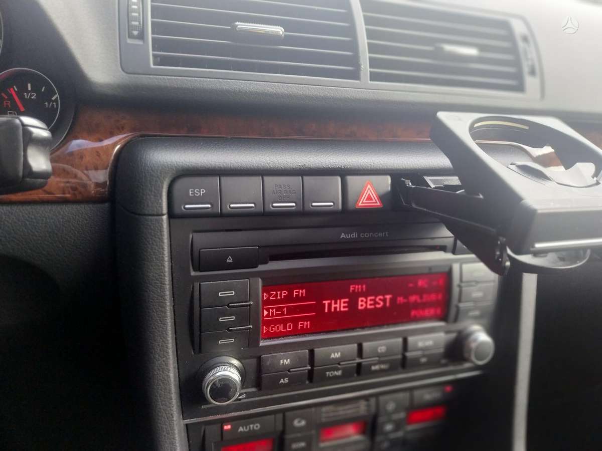 Audi A4, 2.0 l., Седан