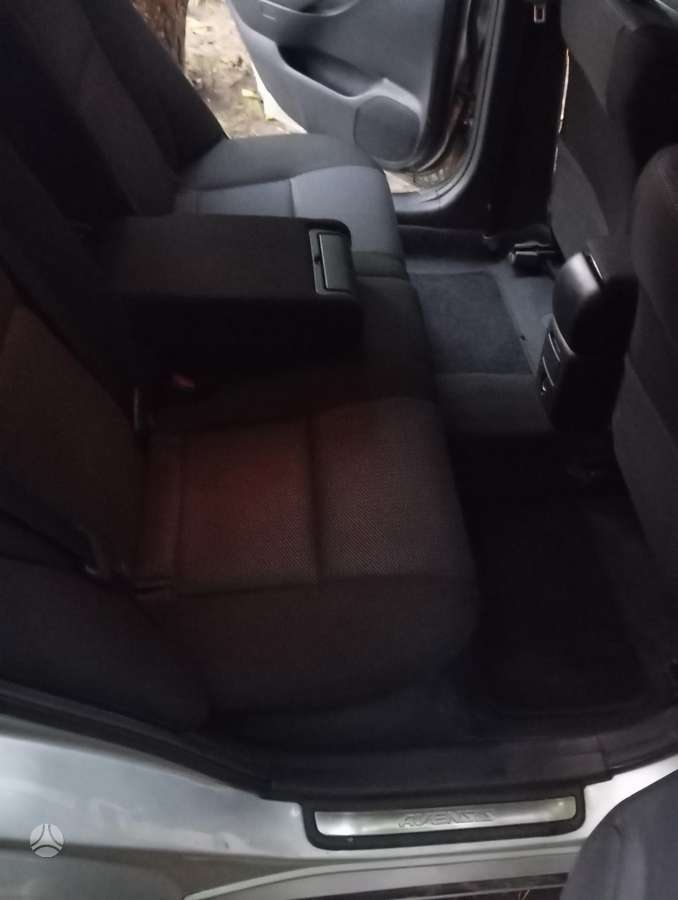Toyota Avensis, 2.0 l., Универсал