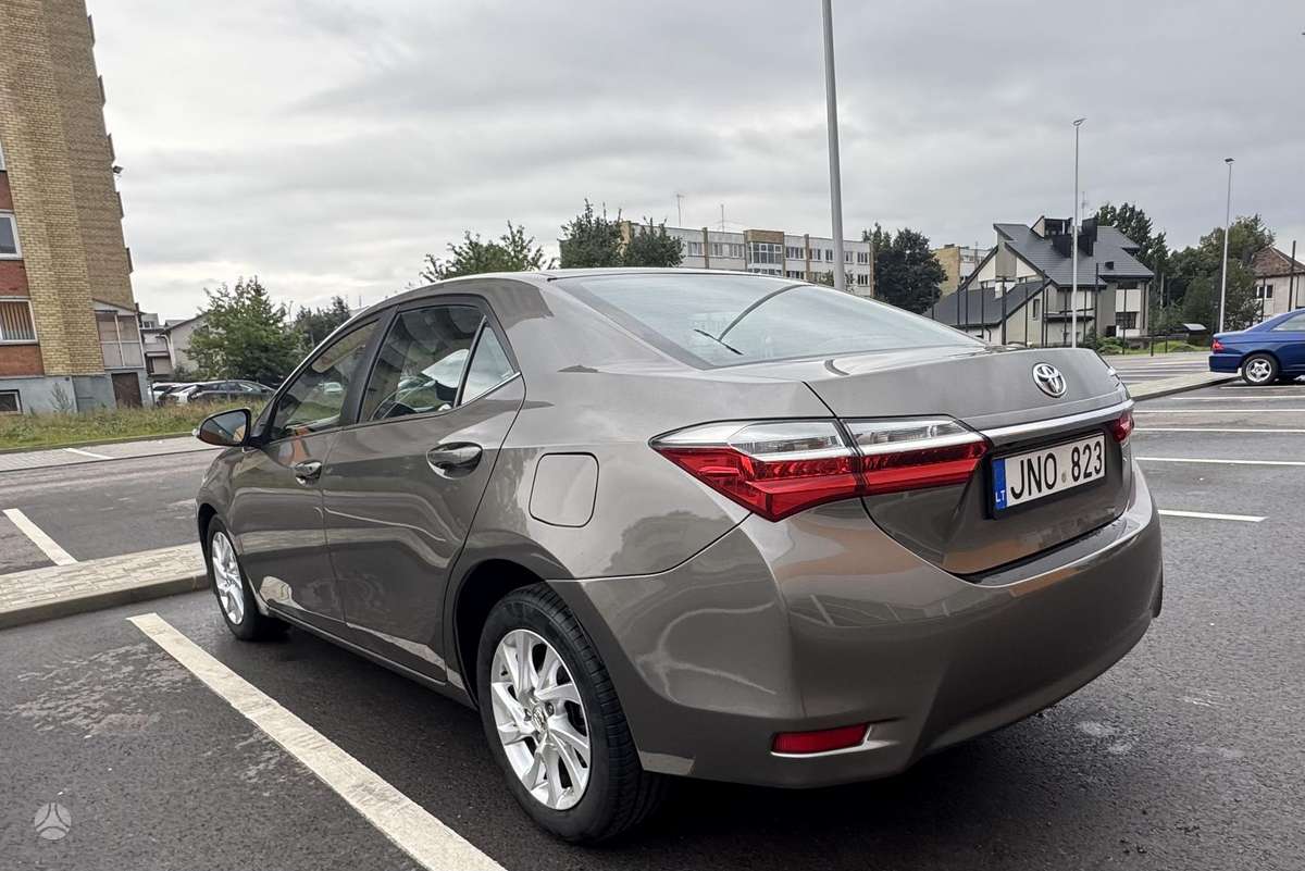 Toyota Corolla, 1.4 l., Седан
