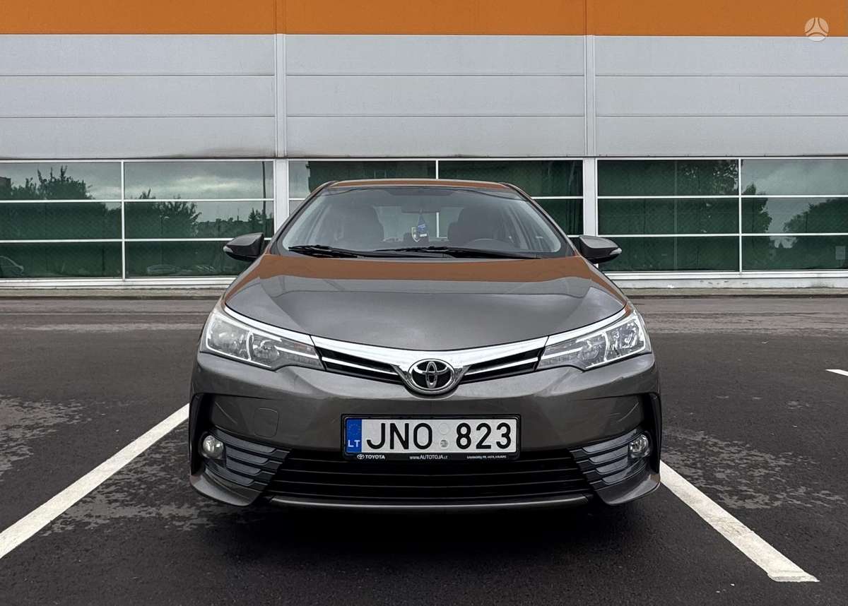 Toyota Corolla, 1.4 l., Седан