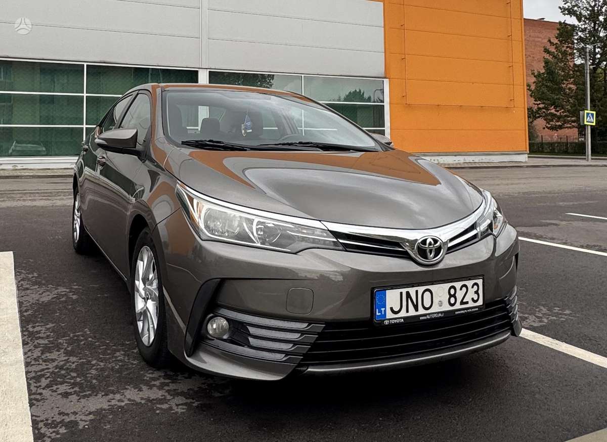 Toyota Corolla, 1.4 l., Седан