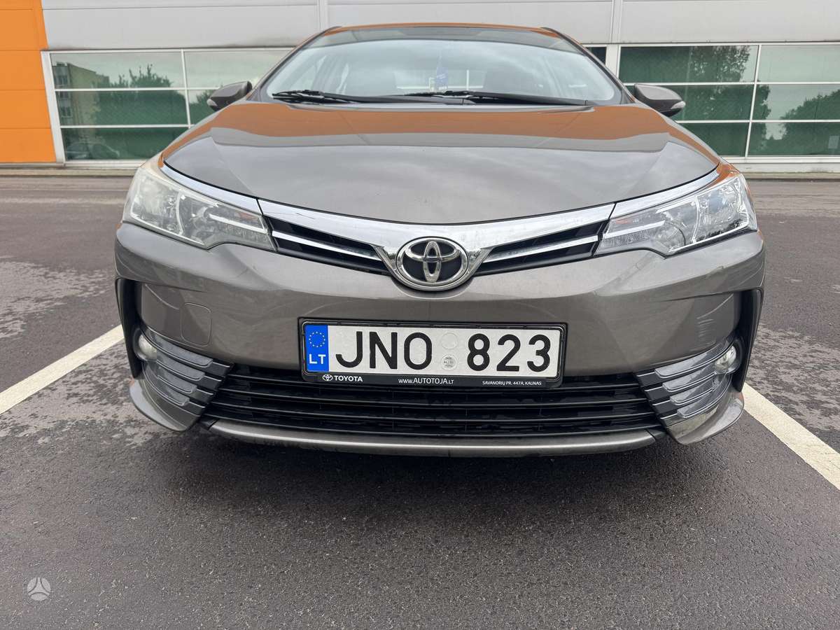 Toyota Corolla, 1.4 l., Седан