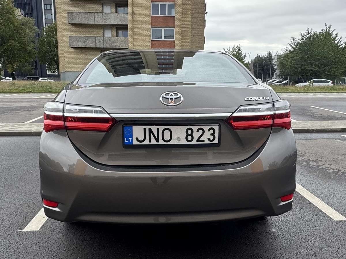 Toyota Corolla, 1.4 l., Седан