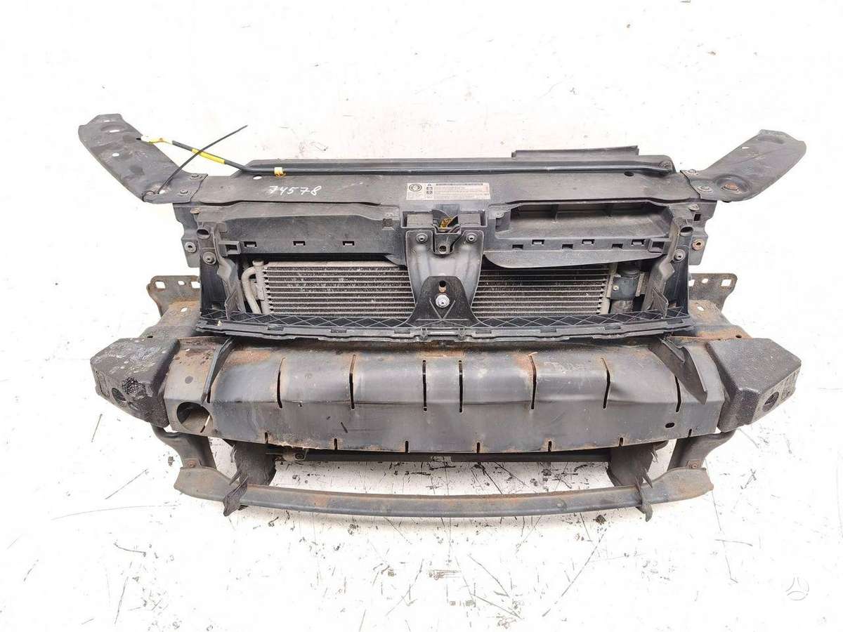 Volkswagen Jetta радиатор