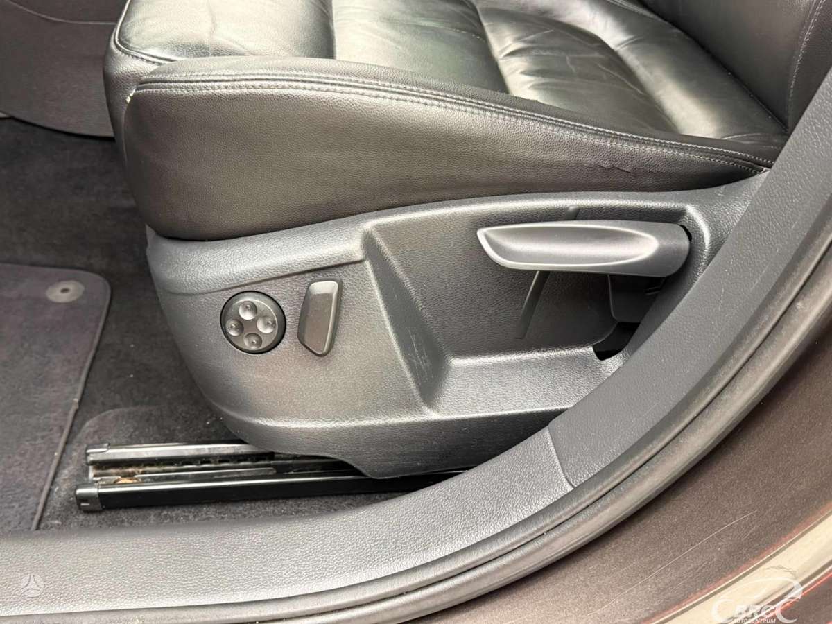 Volkswagen Sharan, 2.0 l., Минивэн
