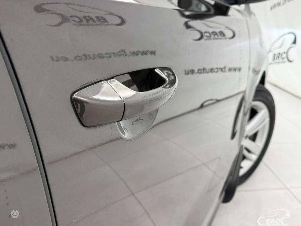 Volkswagen Sharan, 2.0 l., Минивэн