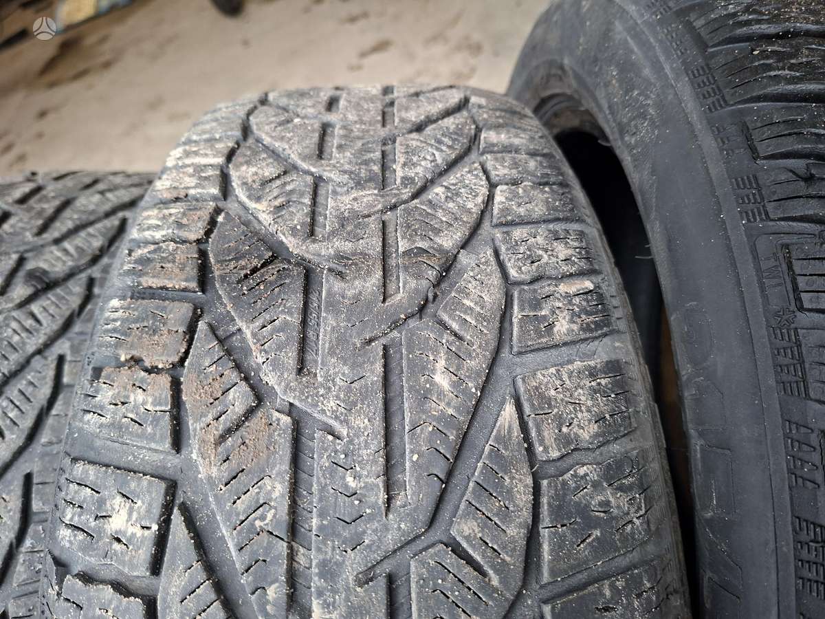 Taurus 5mm, winter 215/55 R17