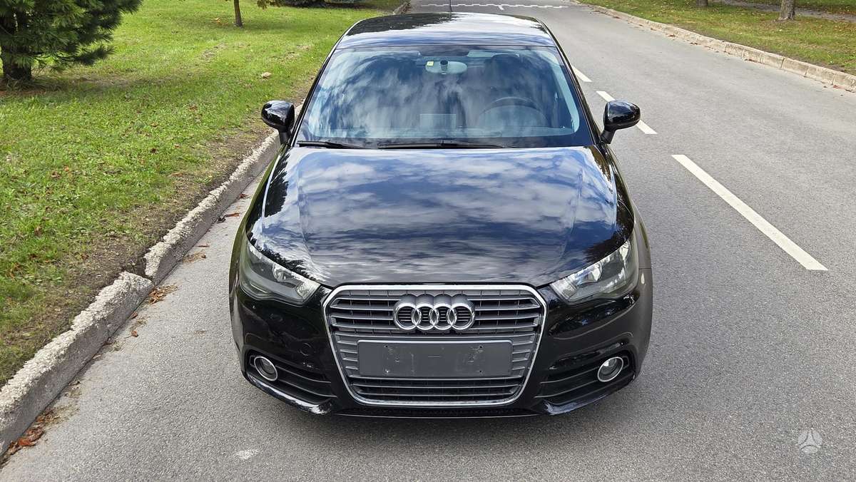 Audi A1, 1.6 l., Хэтчбек
