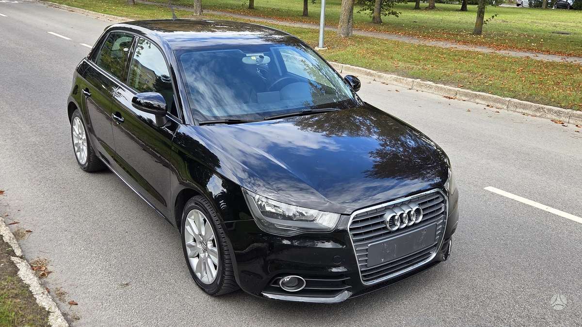 Audi A1, 1.6 l., Хэтчбек