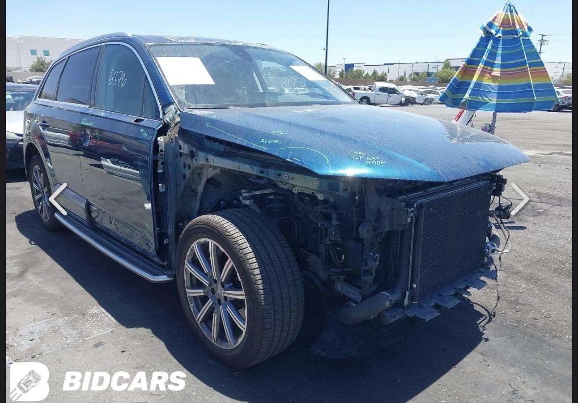 Audi Q7, 2.0 l., off-road / crossover