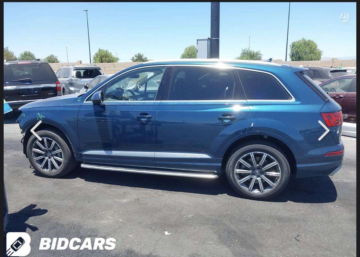 Audi Q7, 2.0 l., off-road / crossover