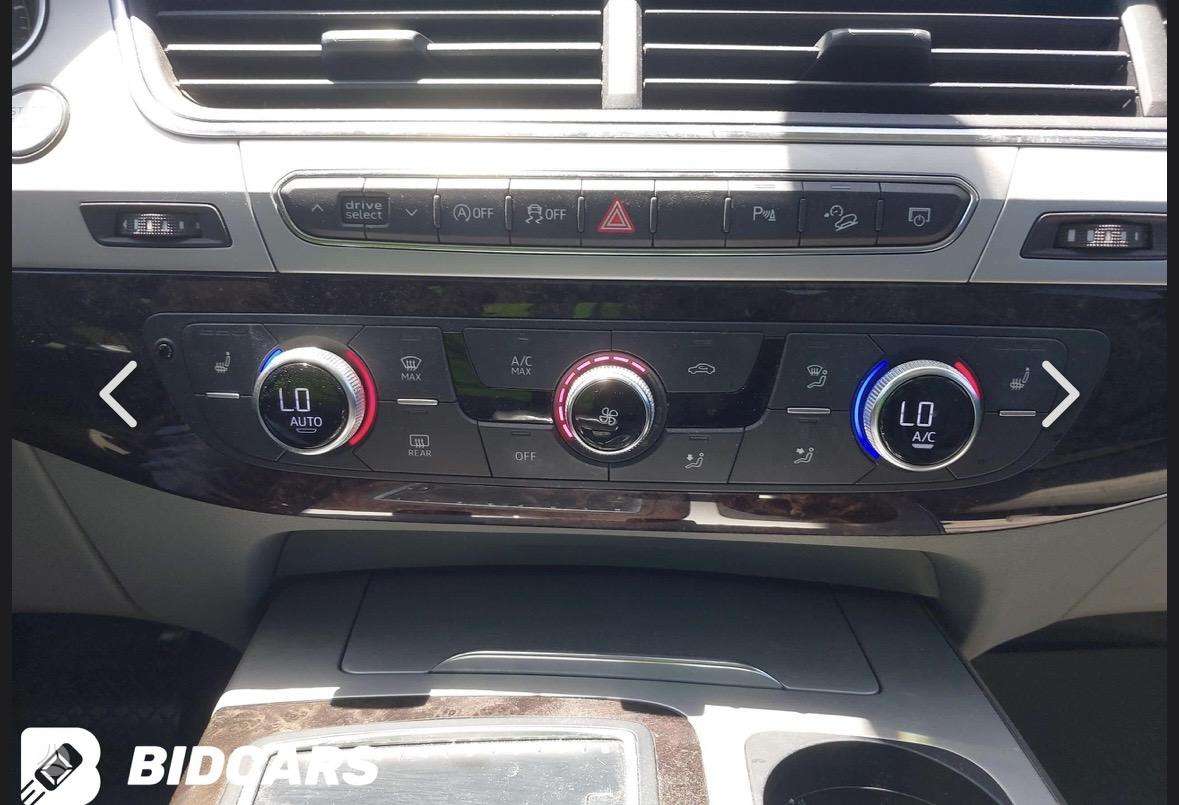 Audi Q7, 2.0 l., off-road / crossover