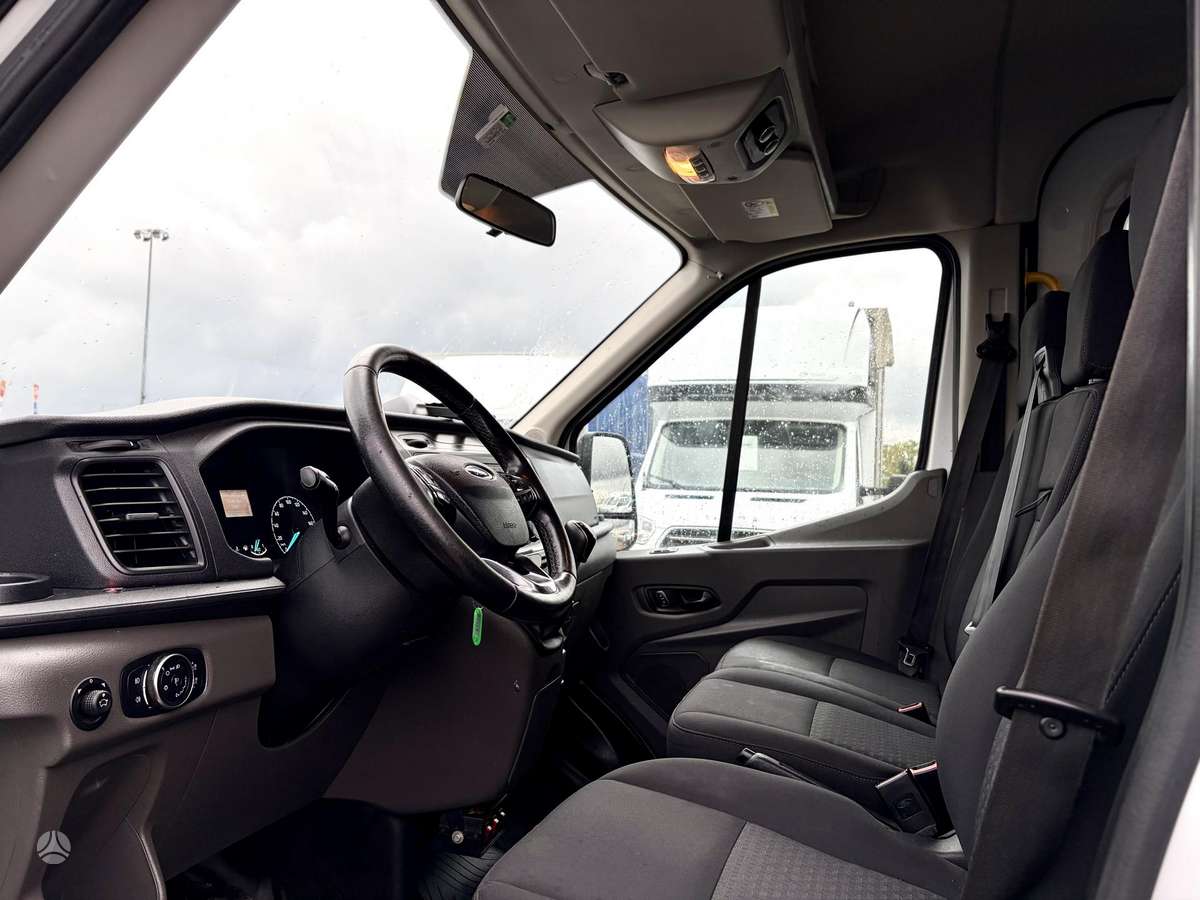 Ford Transit, cargo van