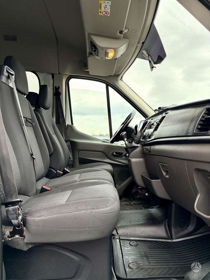 Ford Transit, cargo van