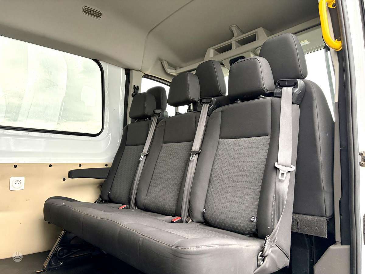 Ford Transit, cargo van