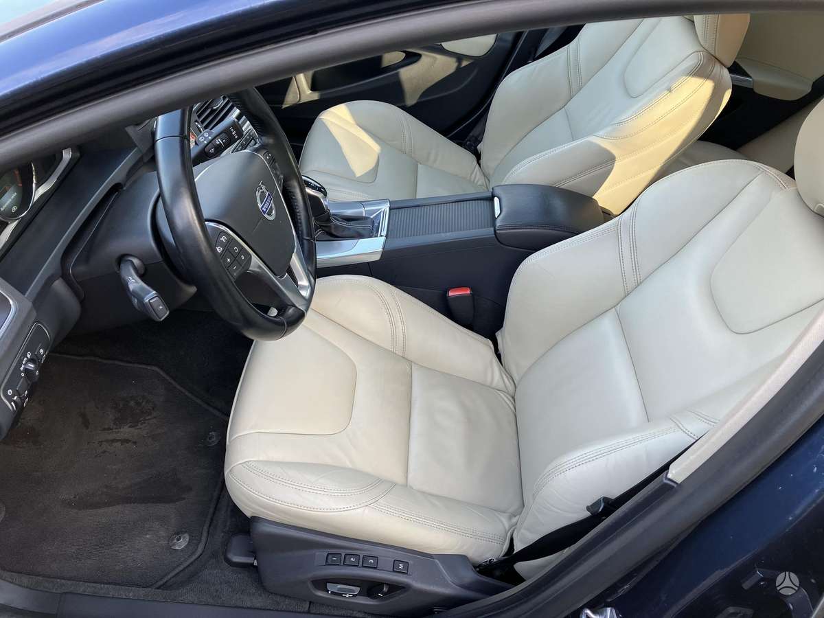 Volvo V60, 2.4 l., Универсал