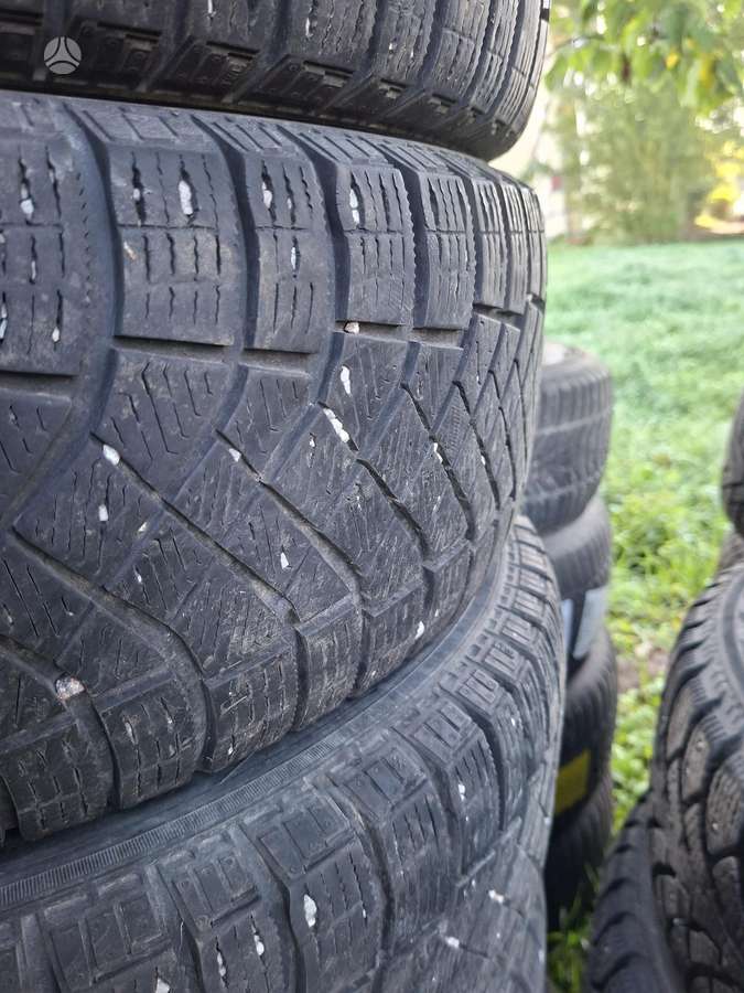 Pirelli, зимние 215/70 R16
