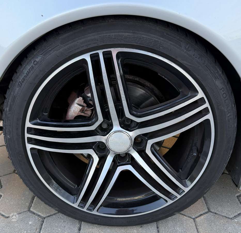 Mercedes-Benz E240, 2.4 l., Седан