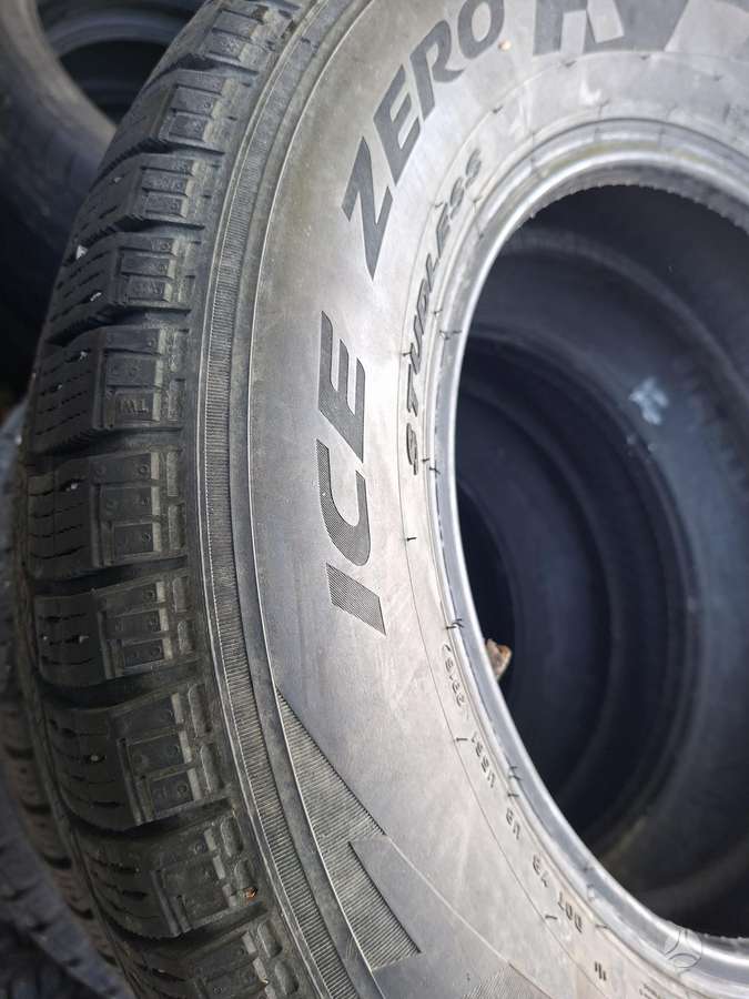 Pirelli, žieminės 215/70 R16