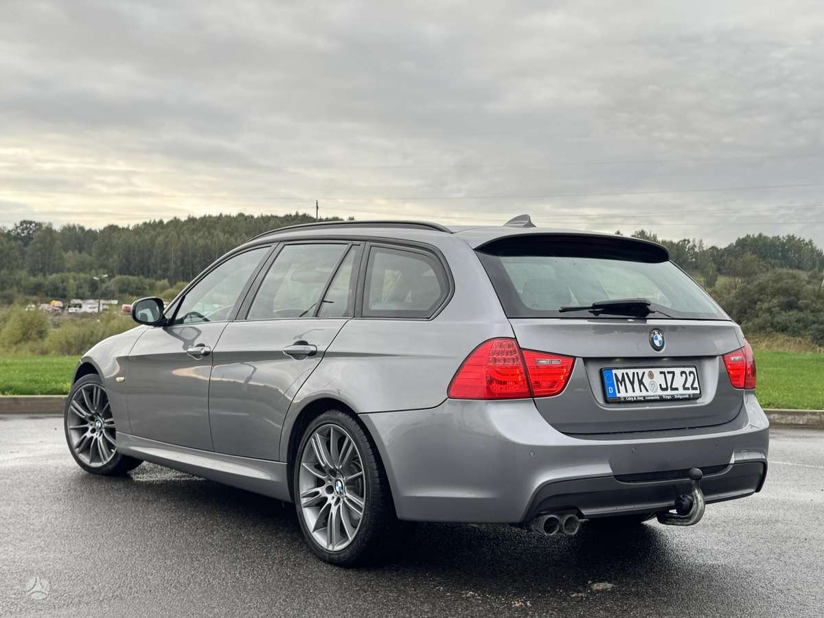 BMW 330, 3.0 l., universalas