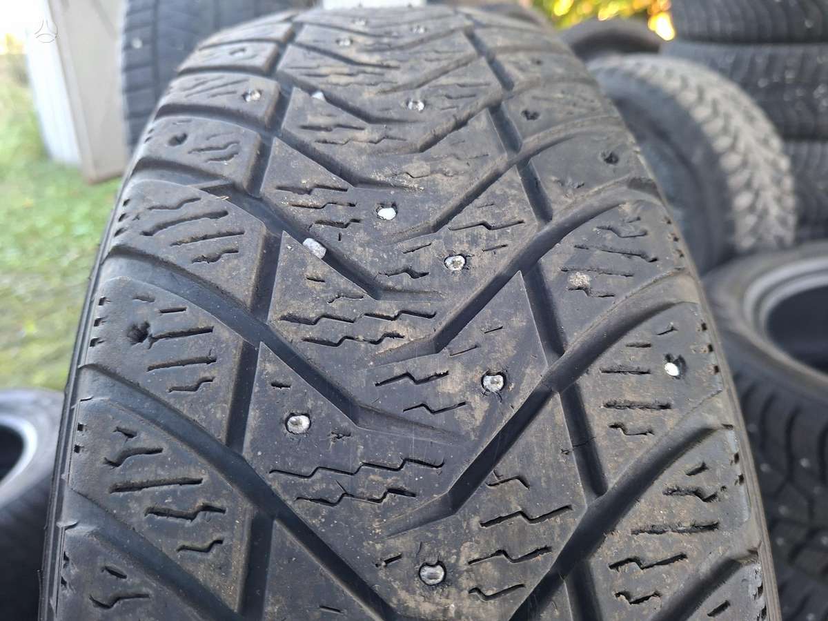 Yokohama, зимние 215/65 R17