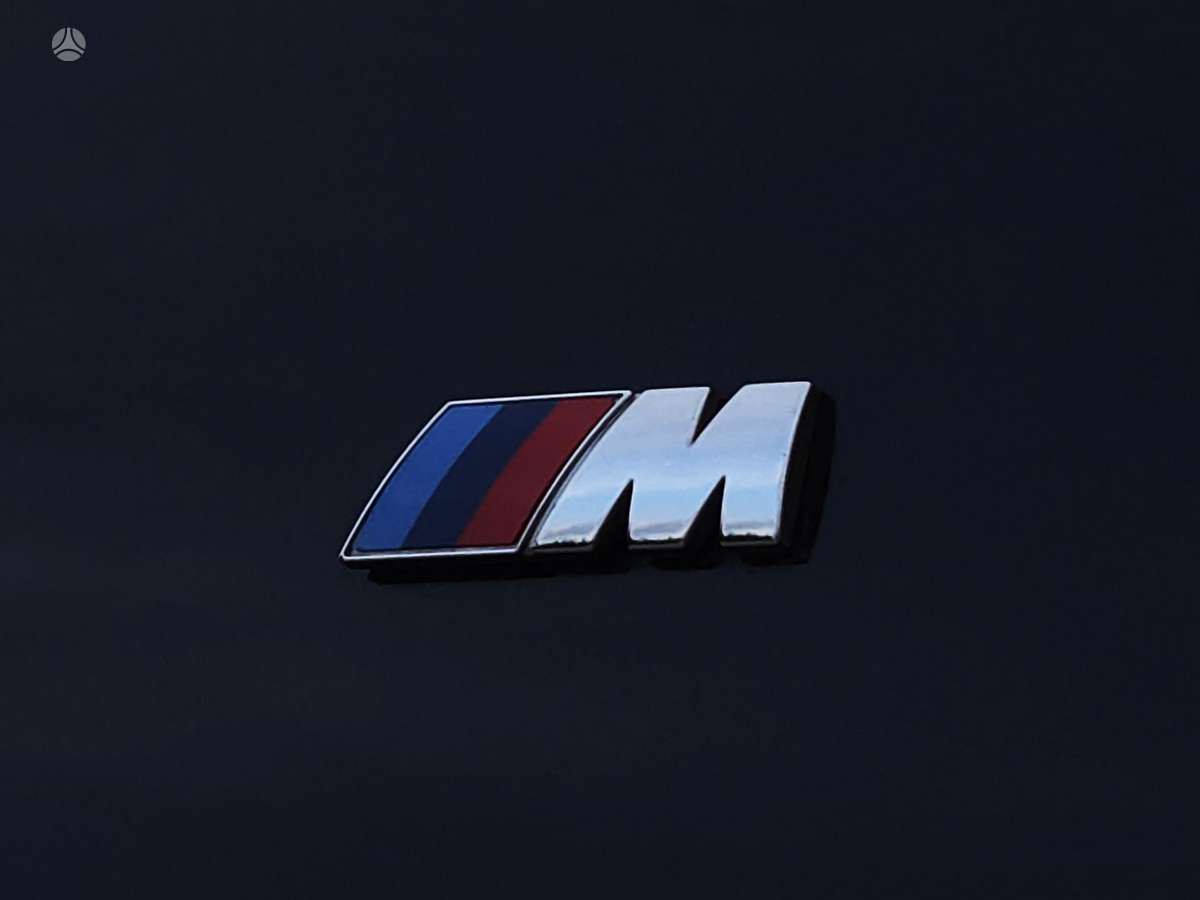 BMW 330, 3.0 l., Седан