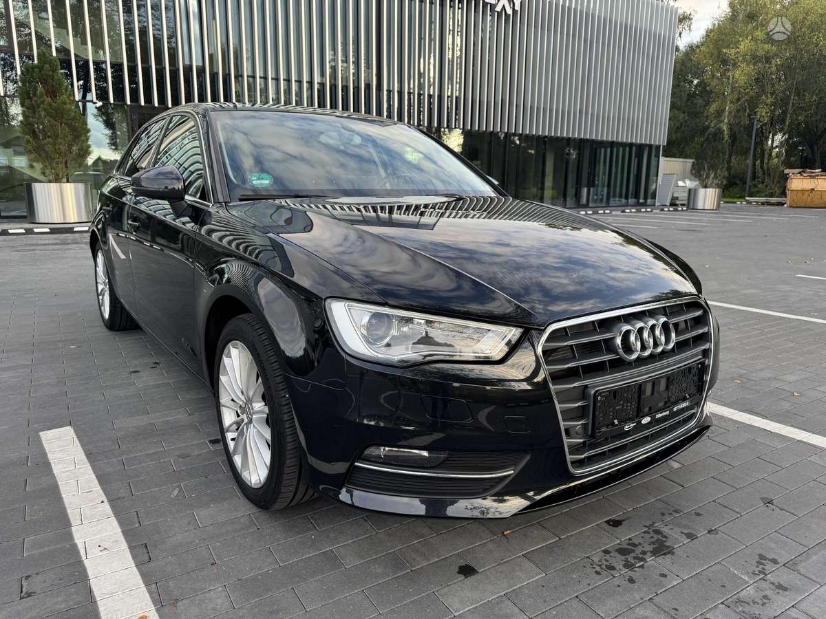 Audi A3, 1.8 l., Седан
