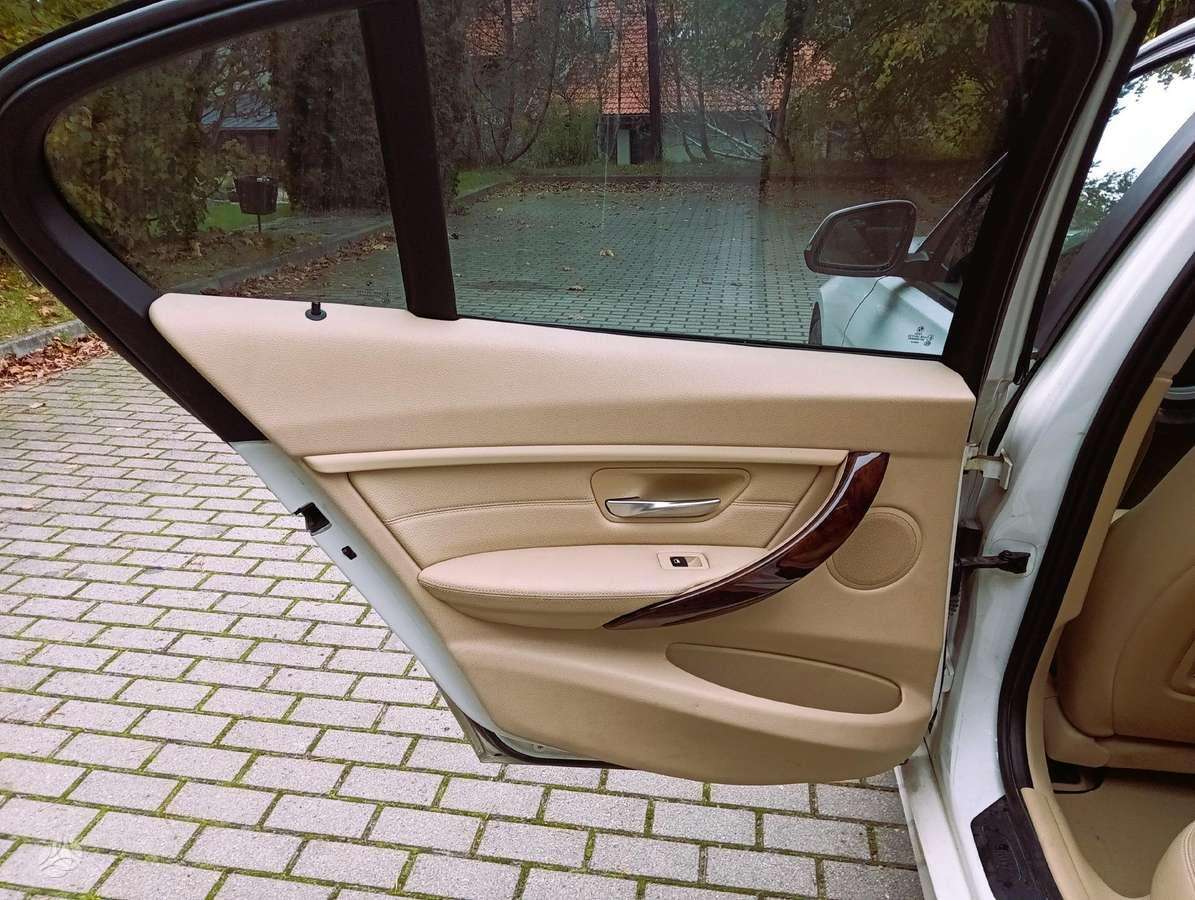 BMW 328, 2.0 l., Седан