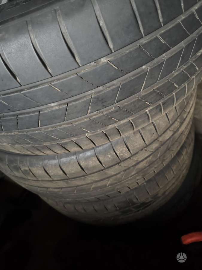 Kumho HS52 2025, summer 235/50 R18
