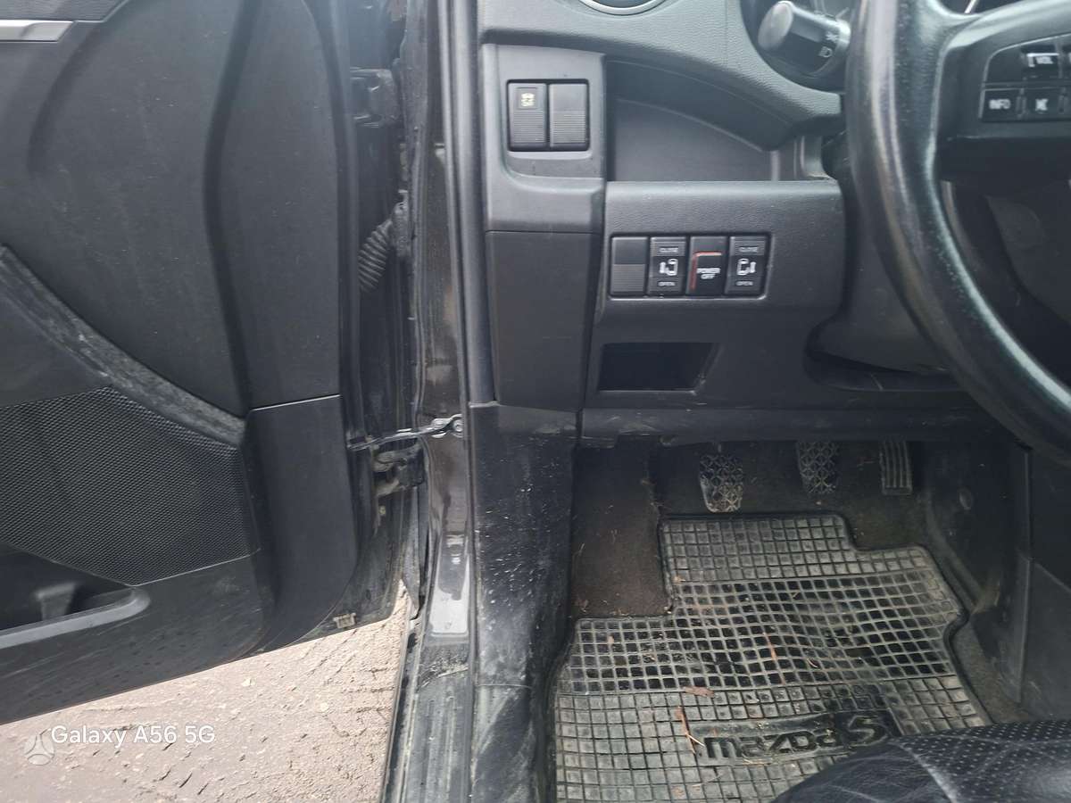 Mazda 5, 1.6 l., Минивэн