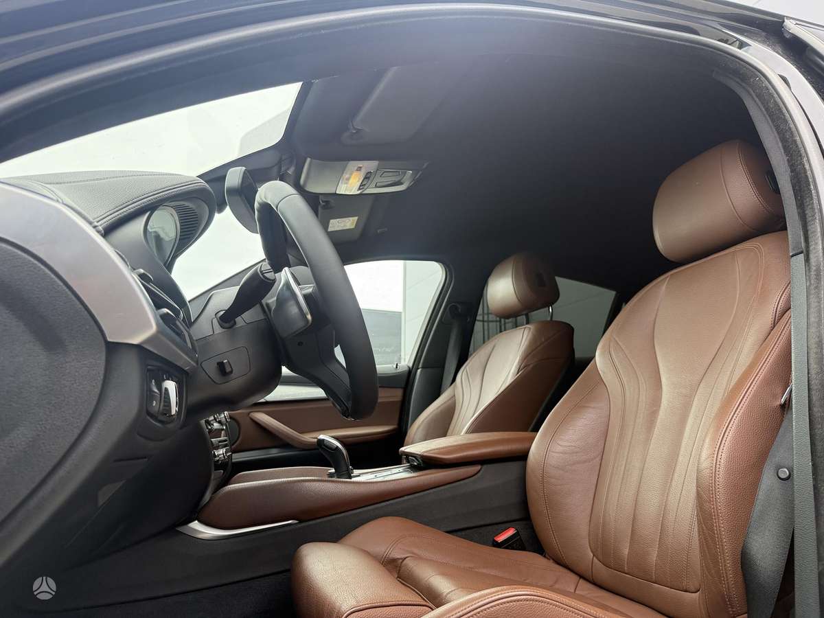 BMW X6, 3.0 l., off-road / crossover