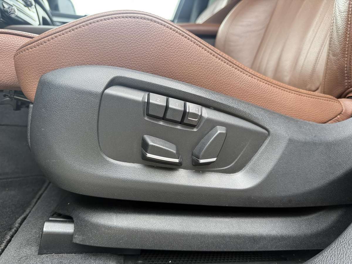 BMW X6, 3.0 l., off-road / crossover