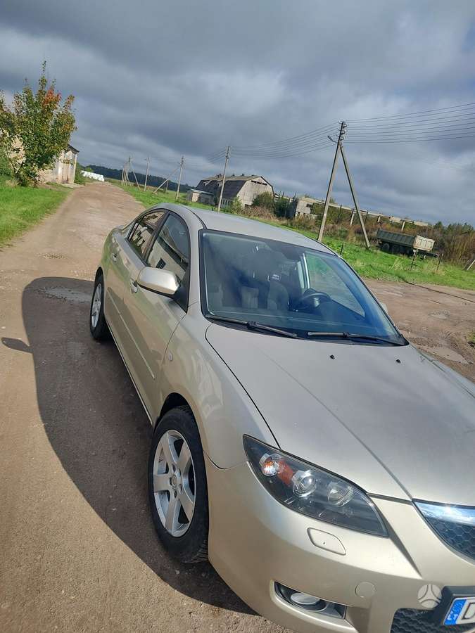 Mazda 3, 1.6 l., Седан