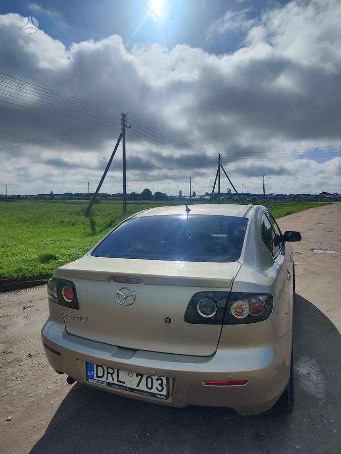 Mazda 3, 1.6 l., Седан
