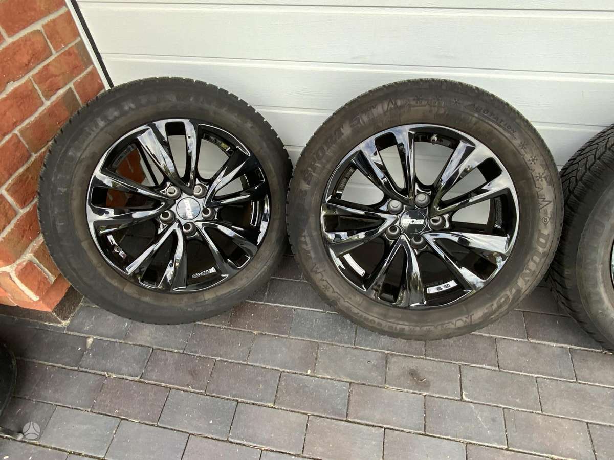 Toyota CHR, light alloy, R17