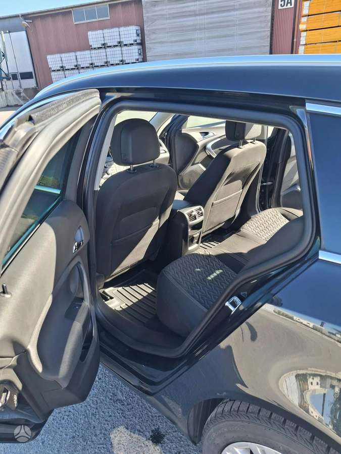 Opel Insignia, 2.0 l., Универсал