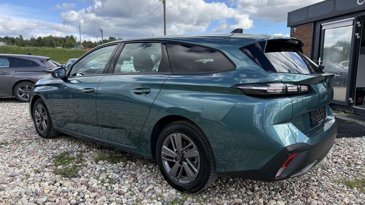 Peugeot 308, 1.2 l., Универсал