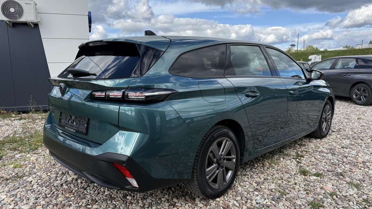 Peugeot 308, 1.2 l., Универсал