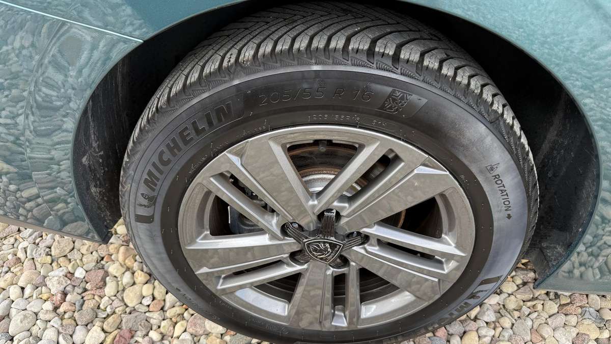 Peugeot 308, 1.2 l., Универсал
