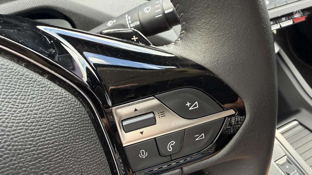 Peugeot 308, 1.2 l., Универсал