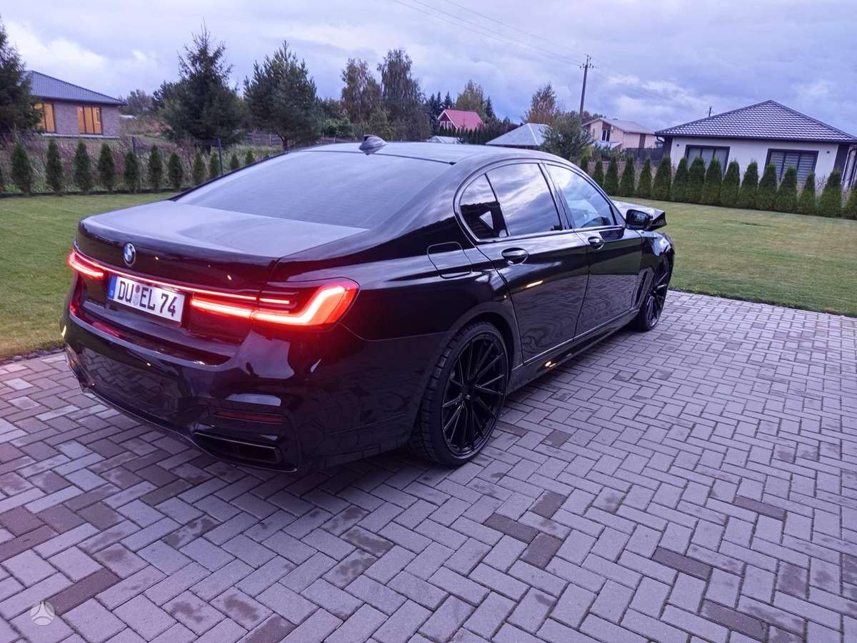 BMW 730, 3.0 l., Седан