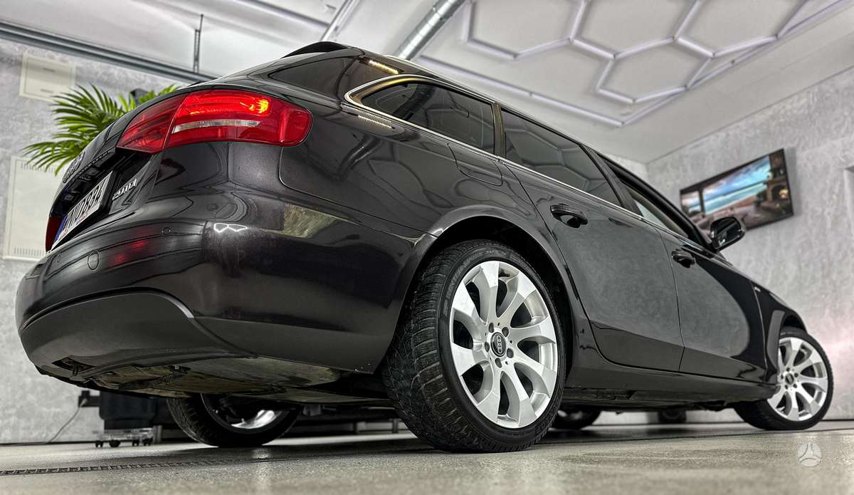 Audi A4, 2.0 l., universalas
