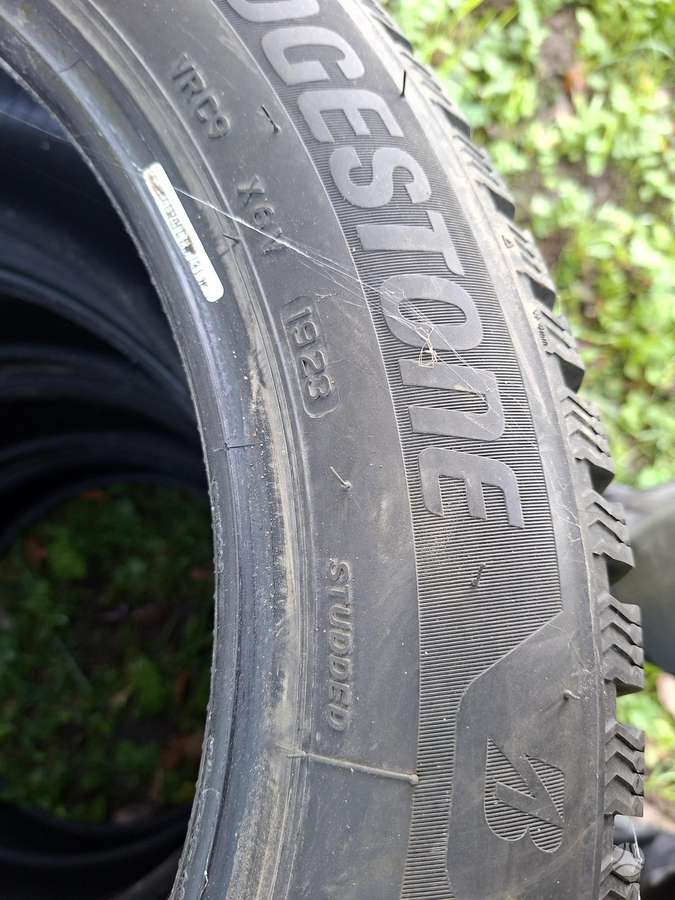 Bridgestone 2023 7mm, winter 215/55 R18