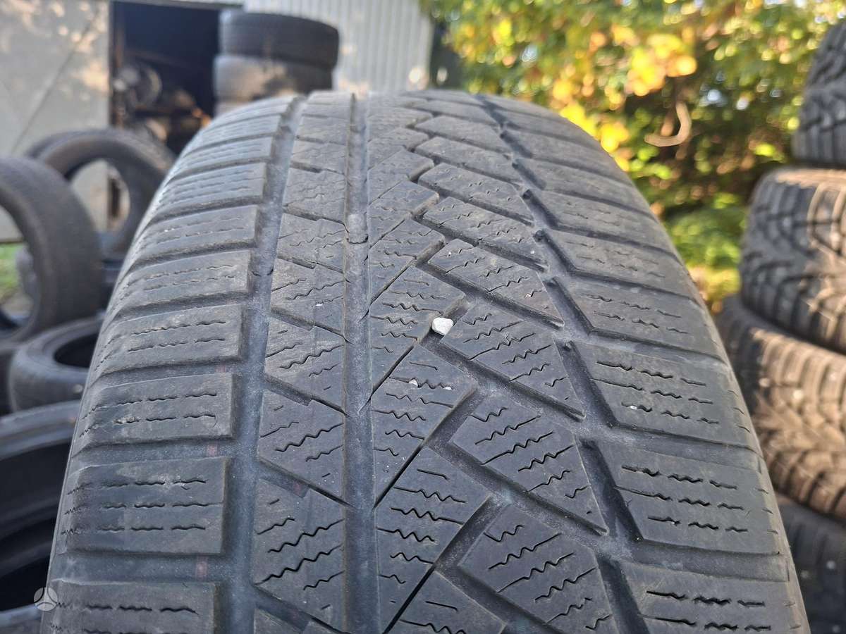 Continental, žieminės 235/60 R18